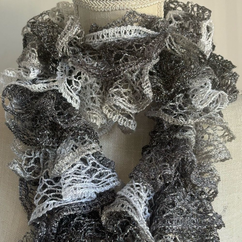 Crochet Knit Striped Scarf Shimmering Gray & White Textured EUC - Picture 4 of 4
